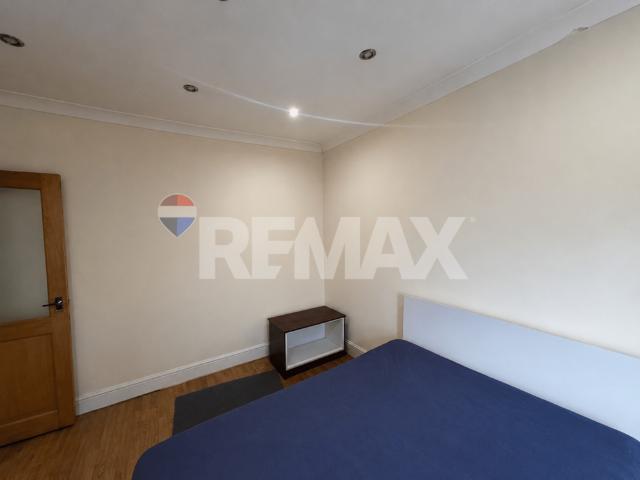 Apartment for rent in Seven Kings, Greater London