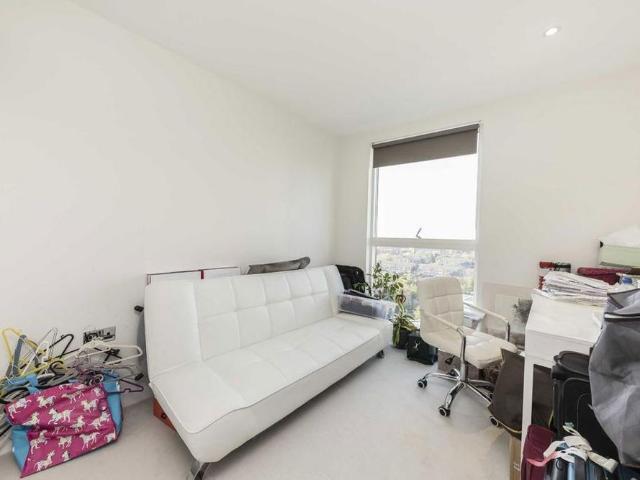 Apartment for rent in London Borough of Hounslow, Greater London