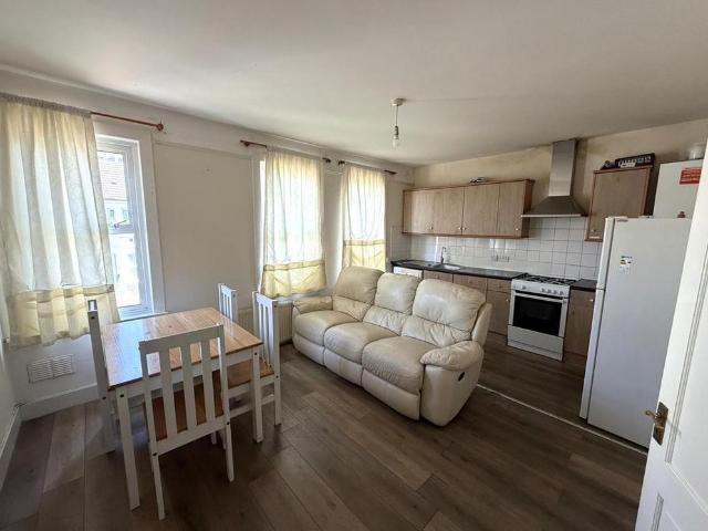 Apartment for rent in London Borough of Hounslow, Osterley