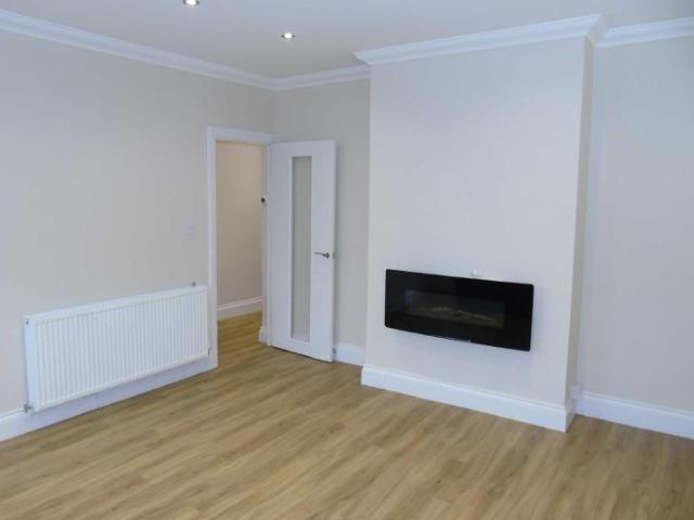 Flat for rent in Parrs Wood, Georgia