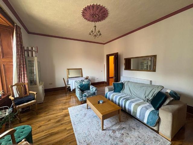Apartment for rent in Carriagehill, Glenburn