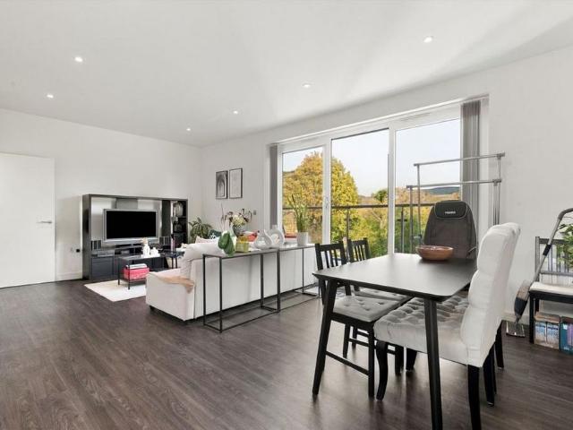 Apartment for rent in London Borough of Hounslow, Greater London