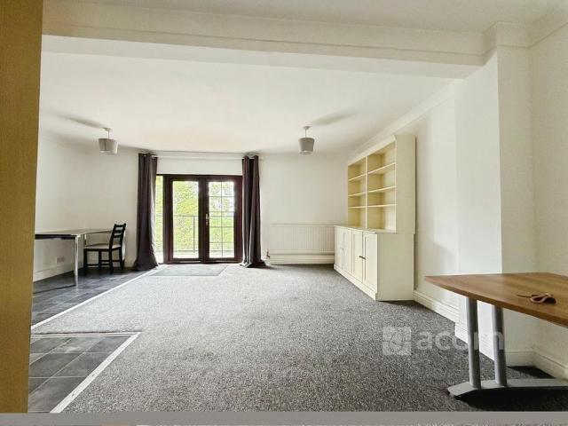 Apartment for rent in Swanscombe and Greenhithe, Monks Orchard