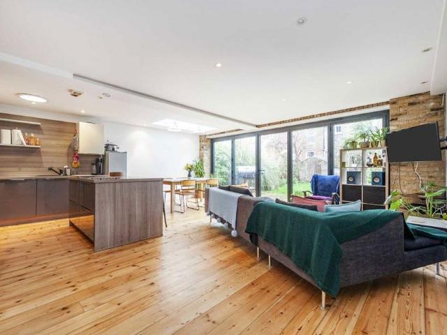 Apartment for rent in Streatham, Greater London