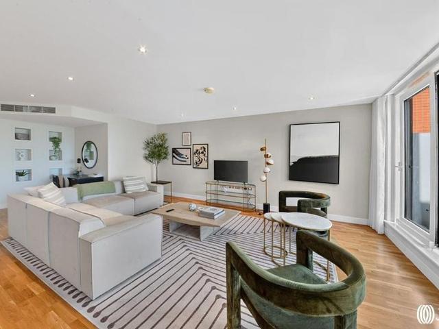 Apartment for rent in Imperial Wharf, Greater London