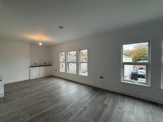 Apartment for rent in Llandybie