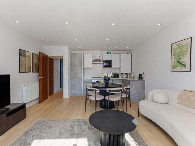 Apartment for rent in Tulse Hill, Greater London