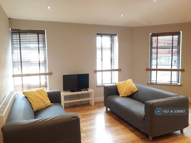 Apartment for rent in Maitland Park, Greater London
