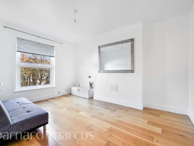 Apartment for rent in London Borough of Croydon, Selhurst
