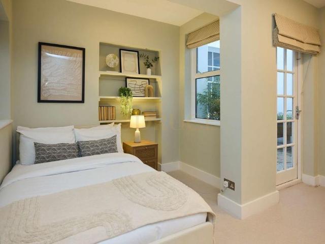 Apartment for rent in Paddington, Isle Of Man