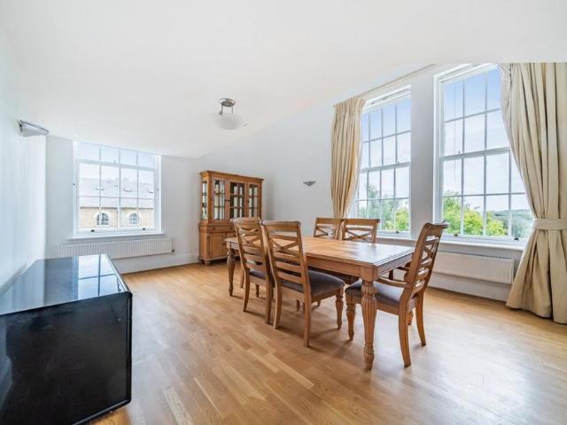 Apartment for rent in London Borough of Barnet, Greater London