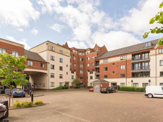 Flat for rent in Holloway, Greater London