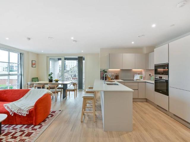 Flat for rent in Hayes, Greater London
