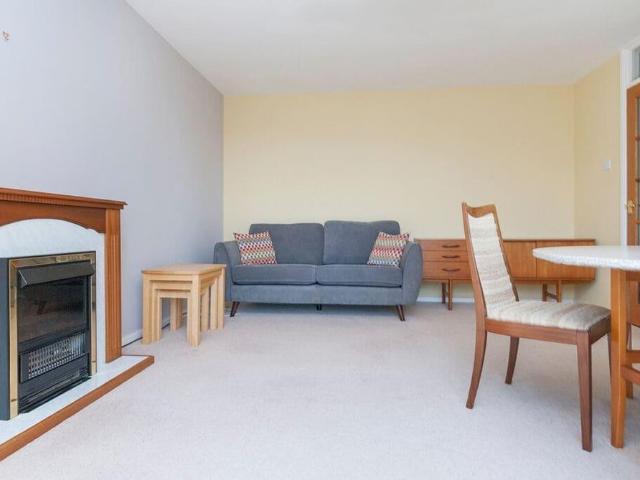 Apartment for rent in East Craigs, Scotland