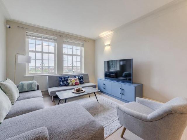 Apartment for rent in London Borough of Camden, Greater London