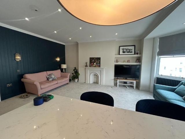 Apartment for rent in Aldrington