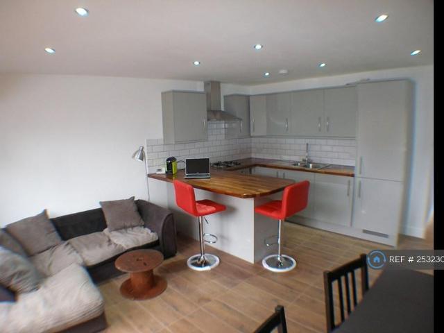 Flat for rent in London Borough of Lewisham, New Cross