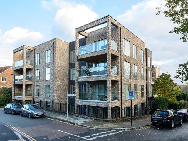 Flat for rent in Dulwich Village, Greater London