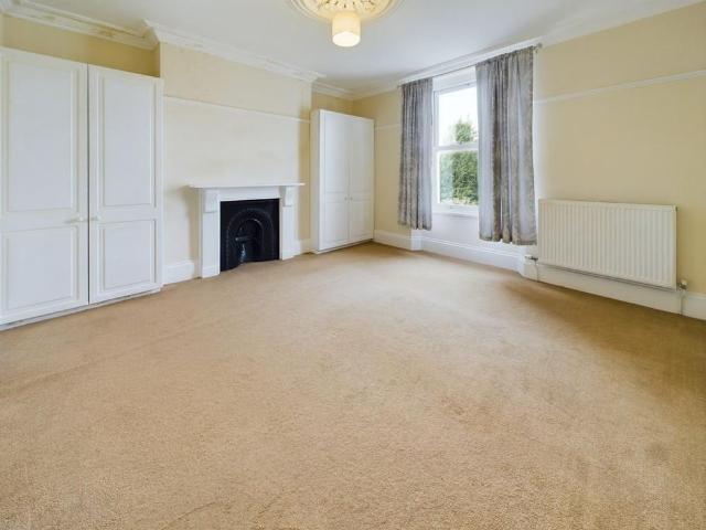 Apartment for rent in Crownhill, Plymouth