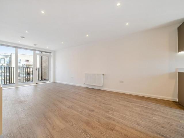 Apartment for rent in New Town, Monks Orchard
