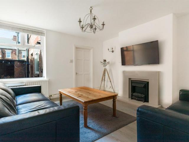 Flat for rent in Jesmond, Tyne And Wear