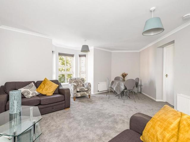 Apartment for rent in Broughton, Scotland
