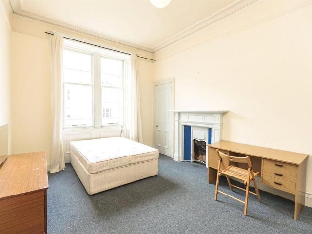 Apartment for rent in Marchmont, Scotland