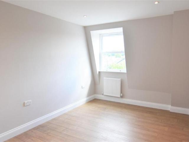 Apartment for rent in Norbiton, Greater London