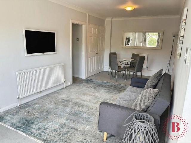 Apartment for rent in Newton, Wales