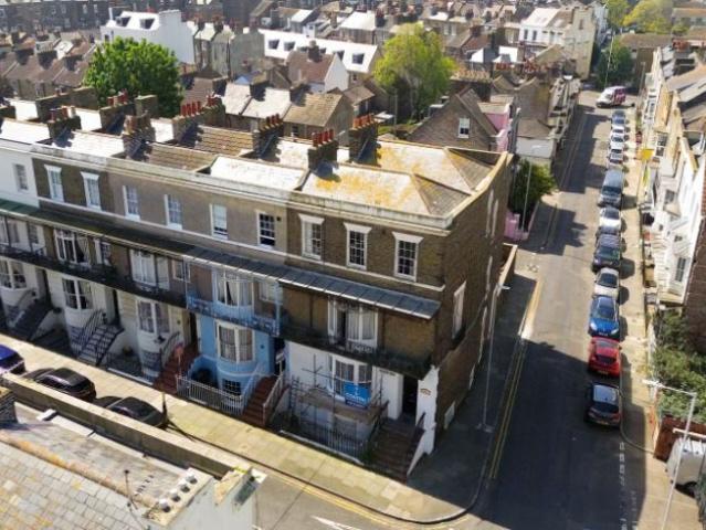 Apartment for rent in East Cliff, Acol