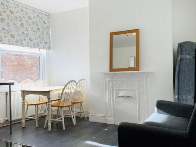 Apartment for rent in Dollis Hill, Greater London