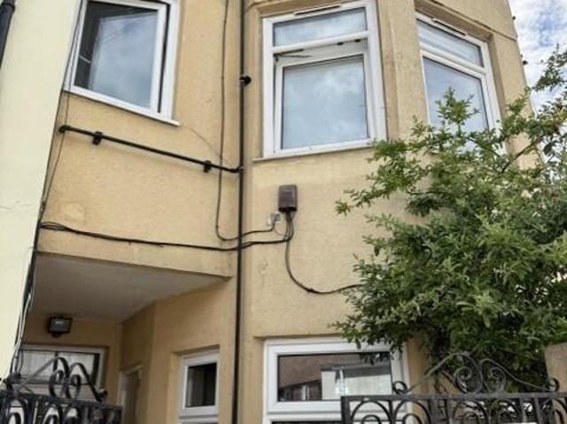 Flat for rent in Greater London