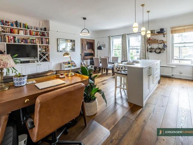 Apartment for rent in Kensal Town, Greater London