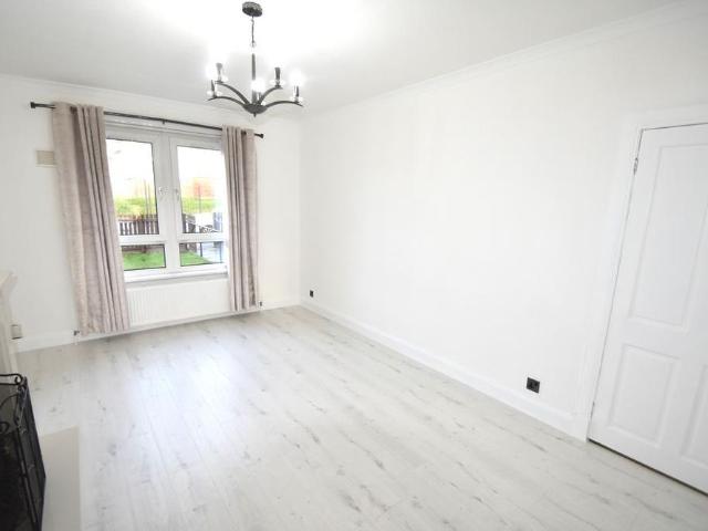 Apartment for rent in Budhill, Scotland