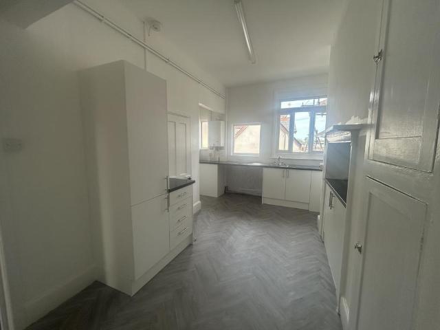 Flat for rent in Oldway, Livermead