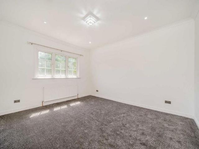 Apartment for rent in London Borough of Croydon, Norbury