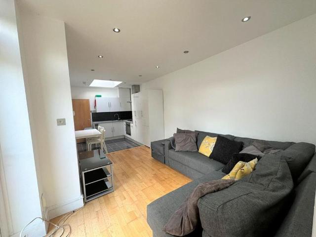 Apartment for rent in London Borough of Islington, Greater London