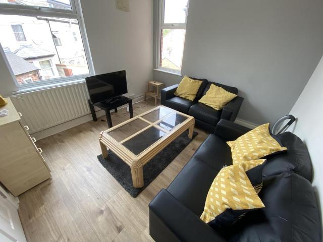 Flat for rent in Hyson Green, Haddon