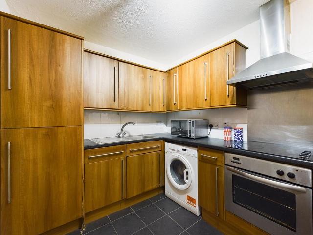 Flat for rent in Battersea, Greater London
