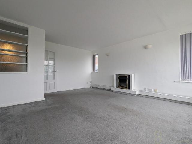 Apartment for rent in Aldrington