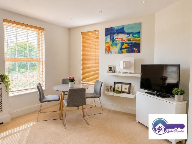 Apartment for rent in East Sheen, Greater London