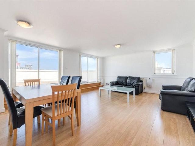 Apartment for rent in Virginia Quay, Blackwall