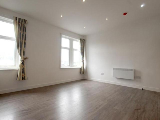 Apartment for rent in Crossflatts, West Yorkshire