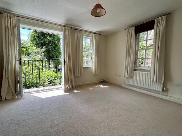 Apartment for rent in St Margarets, Marlborough