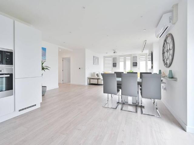 Flat for rent in Greater London