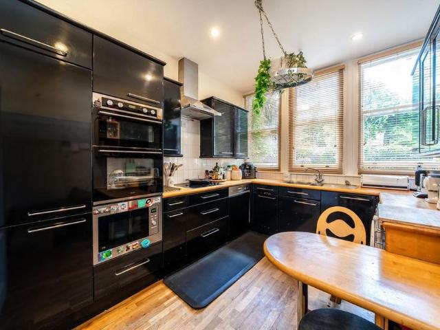 Apartment for rent in Petersham, Greater London