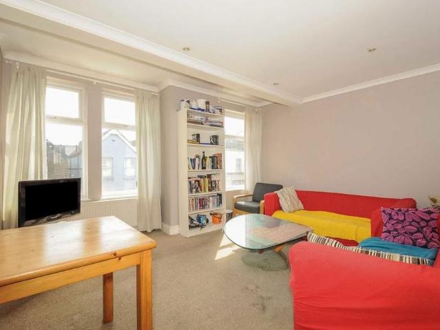 Apartment for rent in Streatham, Greater London