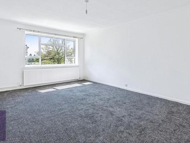 Apartment for rent in Warden Hill, Cheltenham