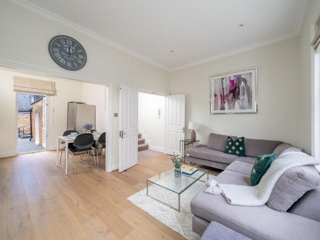 Apartment for rent in Notting Hill, Greater London