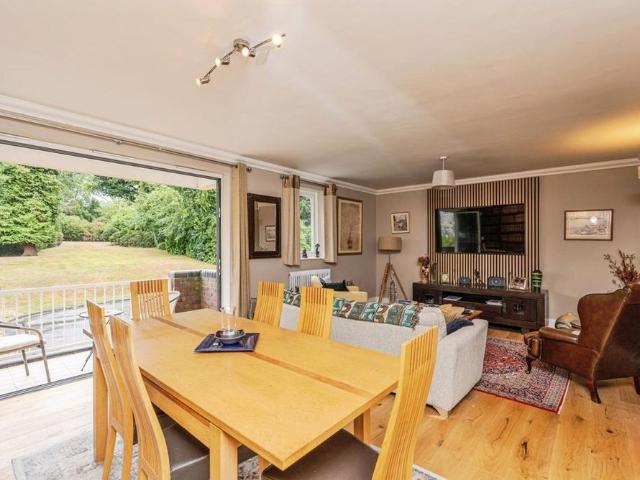 Apartment for rent in Sunninghill and Ascot, Ascot